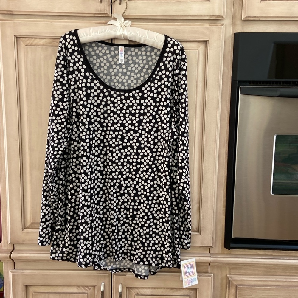 LuLaRoe nwt top sz 3XL Lynnae black beige